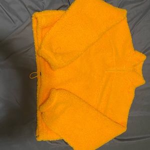 Yellow/orange Sherpa
